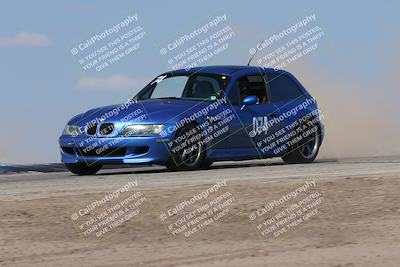 media/Oct-04-2025-OnGrid (Sat) [[44bd565ffa]]/Yellow Group/Grapevine/